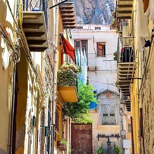 Mimí Cefalù