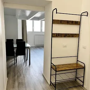 Aura Pacinotti Loft Milano